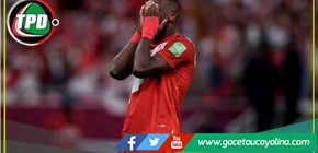 Luis Advíncula se pierde el duelo contra Uruguay