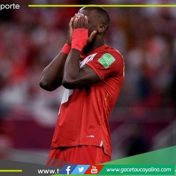 Luis Advíncula se pierde el duelo contra Uruguay