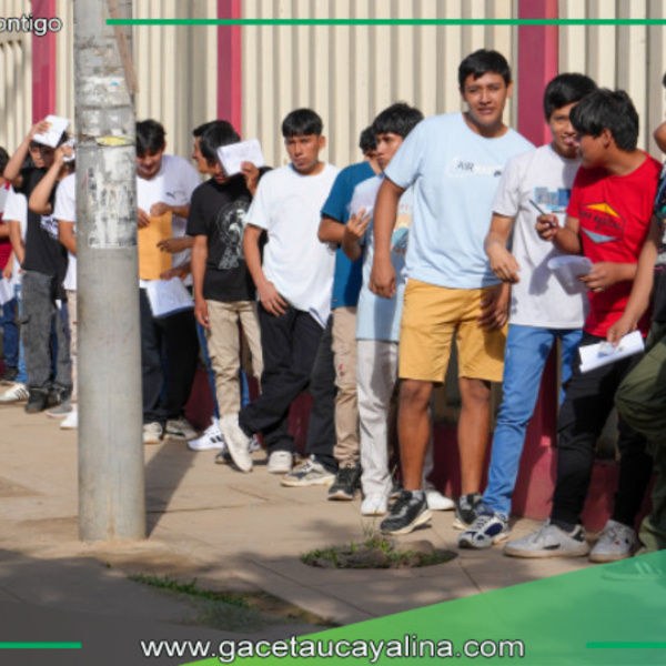 Más de mil escolares rinden simulacro de admisión en la UNAMAD