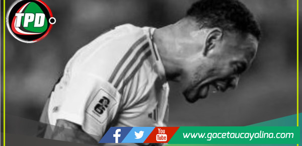 ¿Es duda ante Argentina? Alexander Callens no completó sesión de entrenamientos