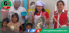 Alcaldesa entrega utensilios para niños de inicial en Coronel Portillo