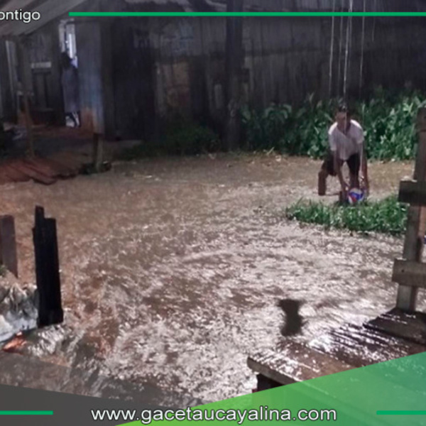 5 horas de lluvia inundan calles y viviendas en distrito de San Juan Bautista