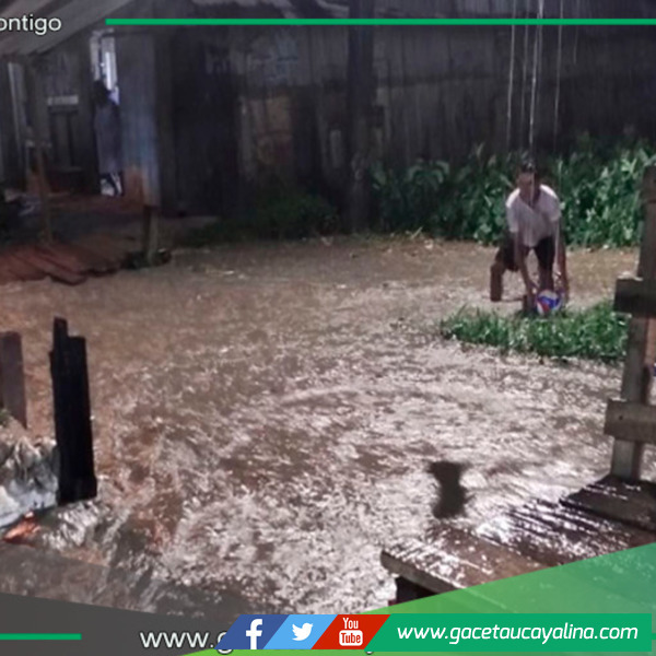 5 horas de lluvia inundan calles y viviendas en distrito de San Juan Bautista