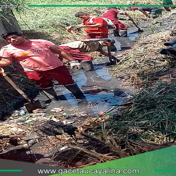 Limpian cauces y cunetas en zonas críticas de Pucallpa