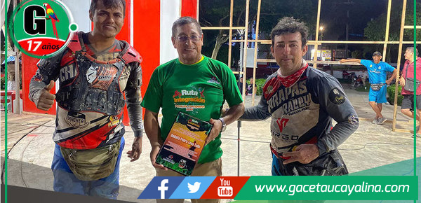 Alcalde de Ucayali recibe a motocrosistas tras travesía en Contamana