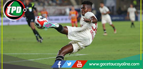 ¿Libera cupo de extranjero o continúa? Bustos aclaró el futuro de Portocarrero en Universitario