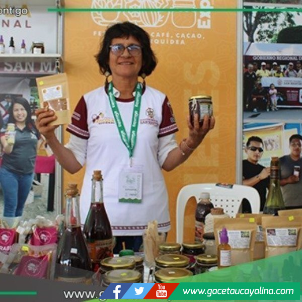 Exitosa primera edición de ExpoMoyo 2024 destaca potencial de la apicultura regional