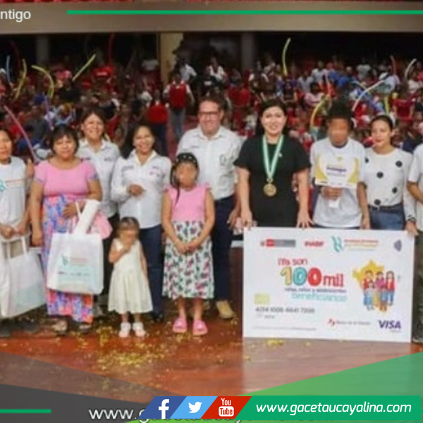 Alcaldesa celebra llegada al niño cien mil que recibe asistencia económica por orfandad.