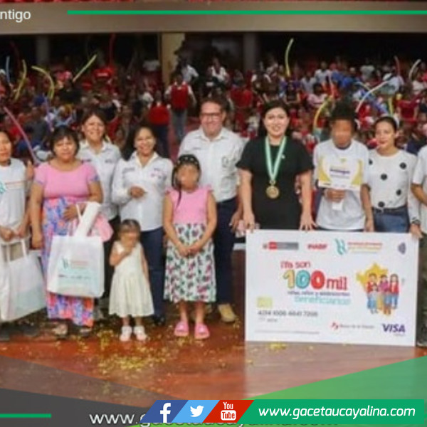 Alcaldesa celebra llegada al niño cien mil que recibe asistencia económica por orfandad.