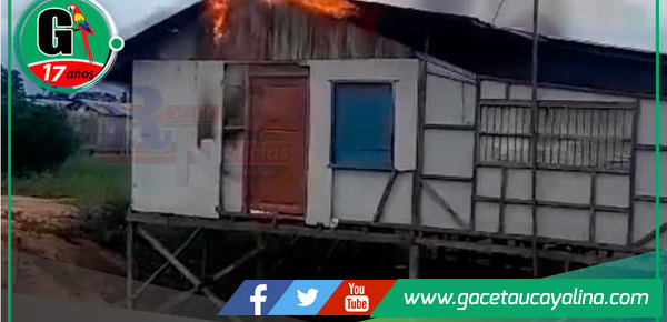 Incendio consume vivienda en el AA.HH. 12 de julio y deja a la dueña en estado crítico.