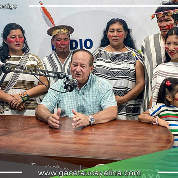Pacho Mendoza, referente de paz, comparte visiones y proyectos con educadores bilingües en Atalaya