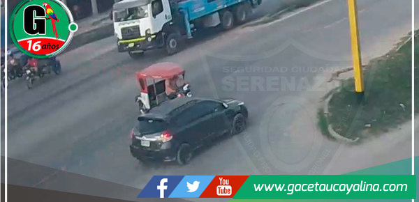 Automóvil y mototaxi sufrieron accidente de tránsito en inmediaciones del Km. 8 C.F.B. 