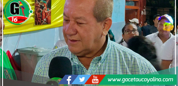 Alcalde Francisco Mendoza de Souza Celebra el Espectáculo y la Belleza en Atalaya