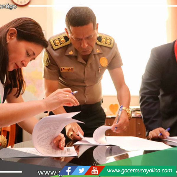 Autoridades en Pucallpa Firman Convenio para Implementar Botón del Pánico contra la Violencia hacia la Mujer