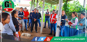 Coordinación efectiva: Autoridades de Manantay y pobladores acuerdan reubicación ante riesgo en puerto Colón