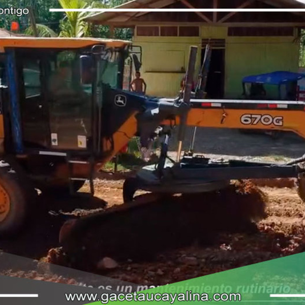 Maquinarias de la Municipalidad de Tahuania en acción