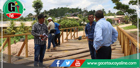 Rodolfo Lovo Tello supervisa obra de puente alterno en A.H. 8 de mayo