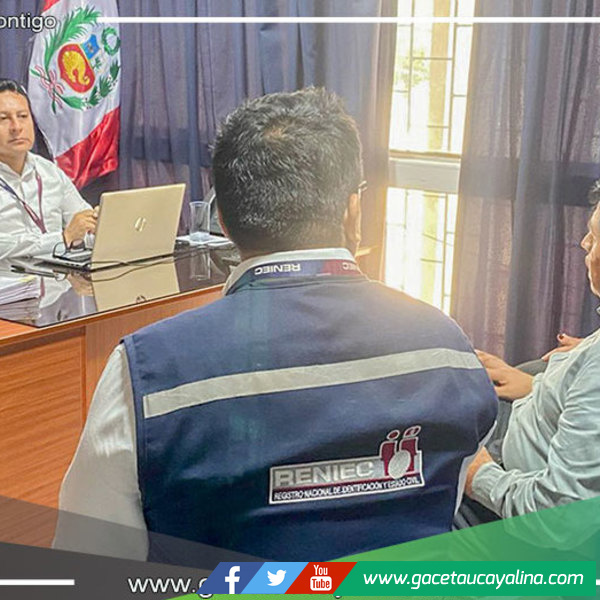 Entrega de Documentos de Identidad en Sepahua tras reunión clave del Alcalde y Jefe de Reniec Pucallpa