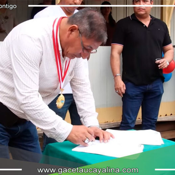 Alcalde Rodolfo Lovo Tello asegura la continuidad de la Casa Materna con firma de convenio