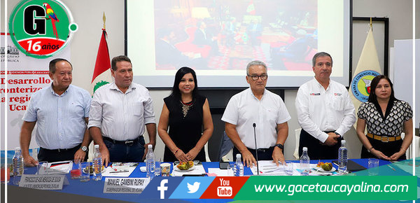 Ministra Elizabeth Galdo resalta avances en exportaciones y turismo durante sesión en Pucallpa