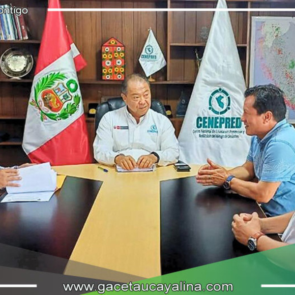  Alcalde Fernando Arechaga se reúne con ING. Miguel Yamasaki Koizumi para abordar gestión de riesgos en Tahuanía