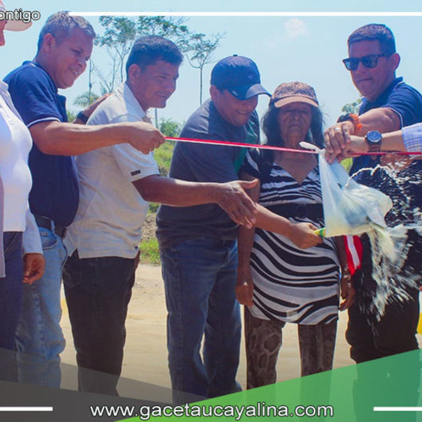 Alcalde Econ. Iván Mendoza Jaramillo inaugura dos nuevos puentes en Curimaná