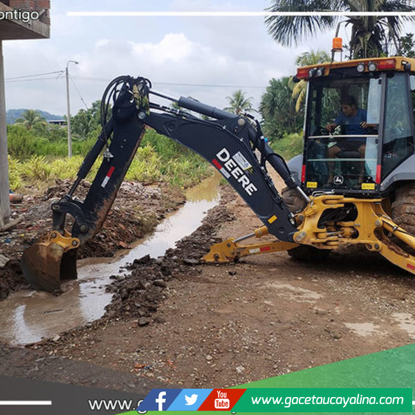 Municipalidad provincial de Padre Abad ejecuta trabajos de habilitación de cunetas