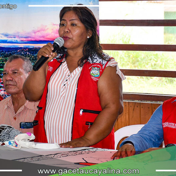 Adultos mayores reciben orientación sobre cobro de bono en CIAM Sepahua