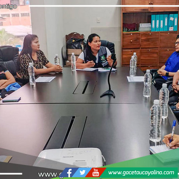 Regidora de municipalidad de Padre Abad lidera reunión sobre alimentos complementarios