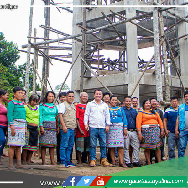 Alcalde de Tahuanía y Asociación Alas de Esperanza Perú avanzan en proyecto de abastecimiento de agua