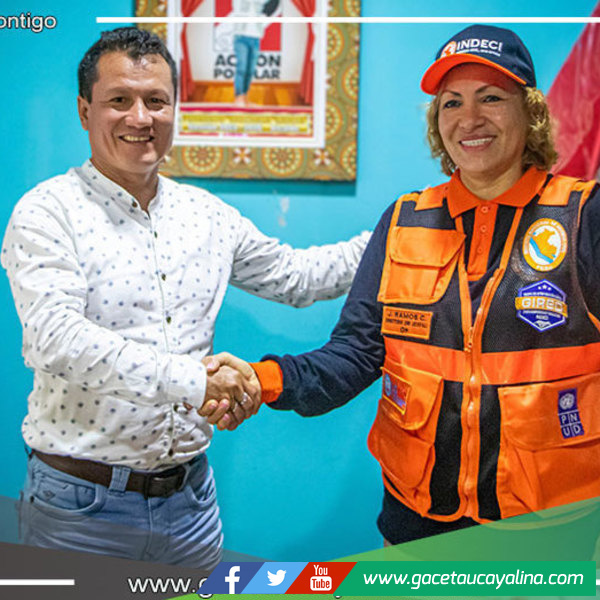 Directora del INDECI Ucayali se reúne con alcalde de Tahuanía para abordar medidas de prevención