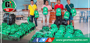 Iniciativa municipal beneficia a estudiantes con 102 kits de mochila escolar