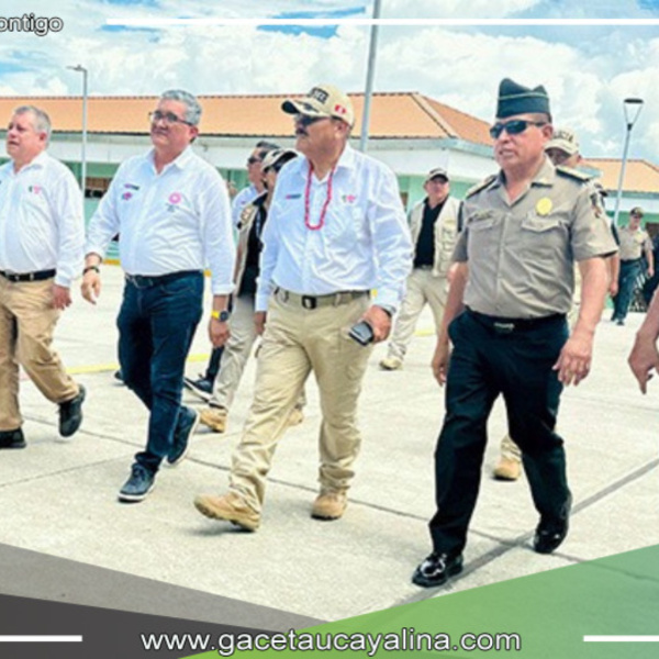 Ministro del Interior supervisa preparación de futuros policías en Tarapoto