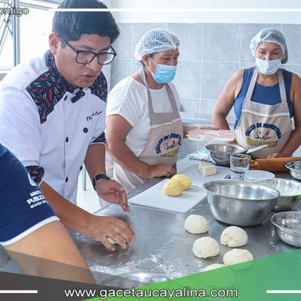 Alcalde de Satipo impulsa taller de repostería para madres de niños con discapacidad