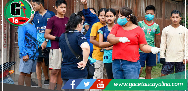 Alcaldesa encargada en Sepahua encabeza primera campaña de recolección de criaderos de zancudos