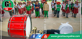 Alcalde de Satipo entrega instrumentos musicales a estudiantes de primaria