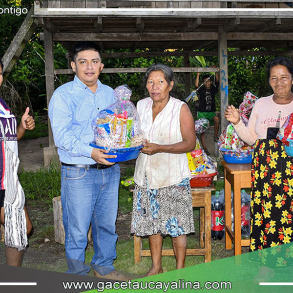 Gestos de Gratitud: Alcalde John Salcedo Celebra a las Madres de Sepahua