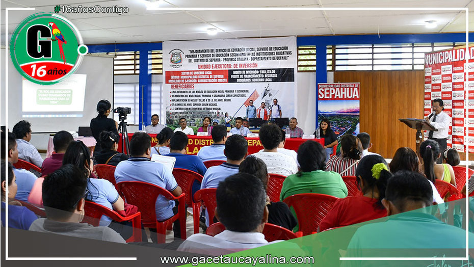 Alcalde de Sepahua impulsa capacitación para docentes en el fortalecimiento educativo