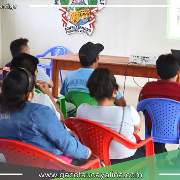 Municipalidad de Irazola impulsa taller sobre enfermedades endémicas en el ganado bovino
