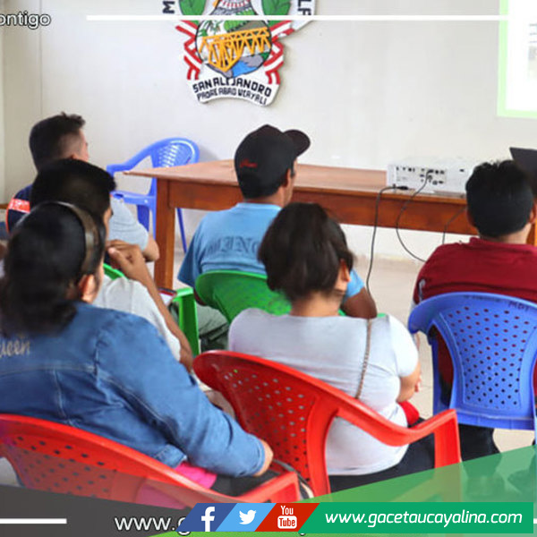 Municipalidad de Irazola impulsa taller sobre enfermedades endémicas en el ganado bovino