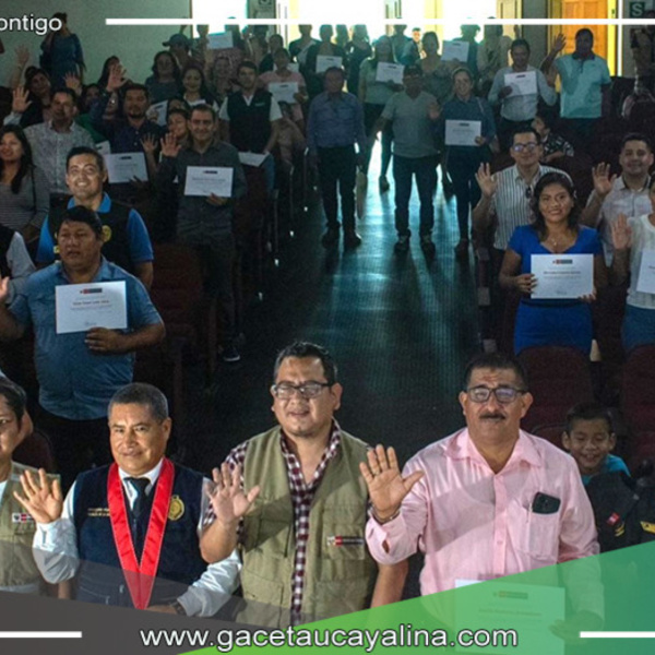 En Ucayali, 94 mujeres que trabajan en el sector público y provienen de comunidades indígenas han sido certificadas en el idioma shipibo-konibo