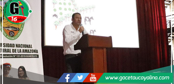 Masivo apoyo de productores agrarios de Ucayali a ministro de Agricultura Ángel Manero 