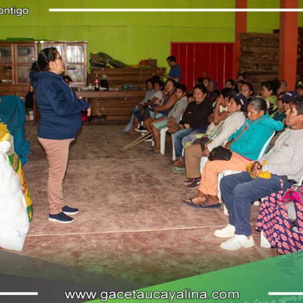 Entrega de víveres a personas discapacitadas en Atalaya 