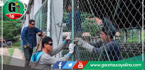 Autoridades de la Municipalidad Provincial de Ucayali inspeccionan trabajos de remodelación en la cancha del barrio Ucayali