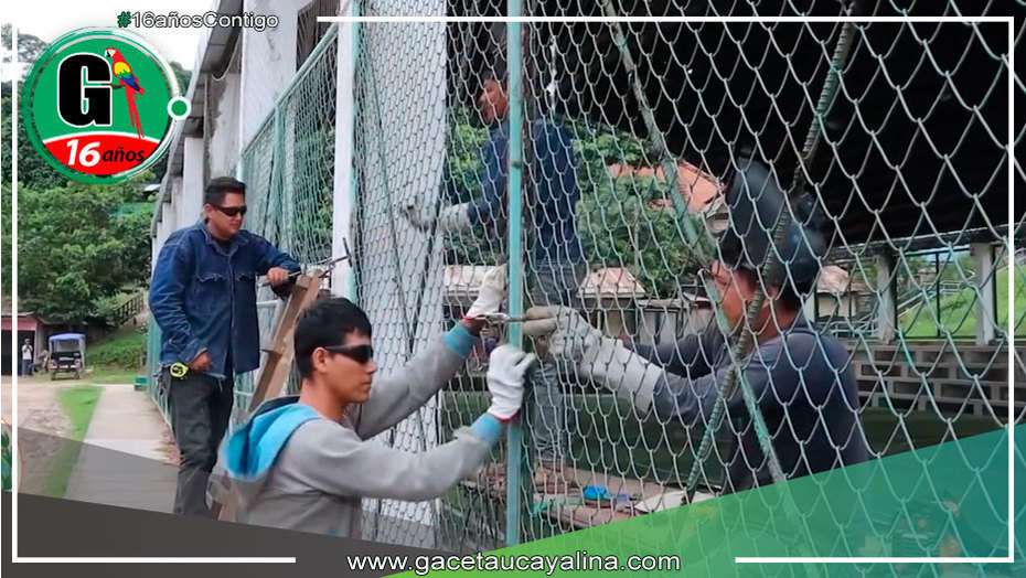 Autoridades de la Municipalidad Provincial de Ucayali inspeccionan trabajos de remodelación en la cancha del barrio Ucayali