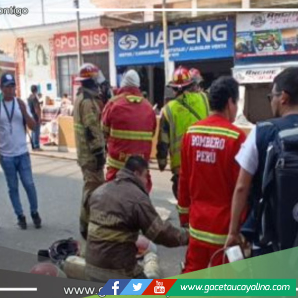 Incendio en ferretería de Tarapoto deja cuatro heridos