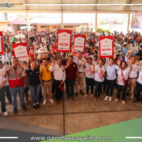 Gobierno entrega 2,905 títulos de propiedad en Loreto