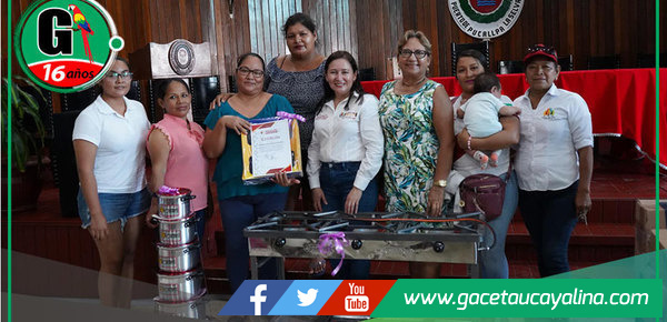 Alcaldesa Janet Castagne premia a los ganadores del "Juane más rico"