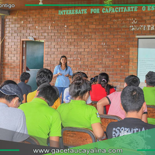 Alianza entre I.S.T.P. Carlos Laborde y Centro de Salud "El Rosario" promueve comportamientos saludables en estudiantes técnicos