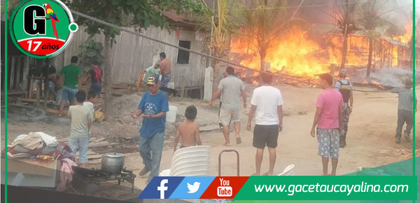 Incendio devasta 15 viviendas en el distrito de Manantay